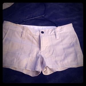 Like new women's Hurley phantom shorts sz 1